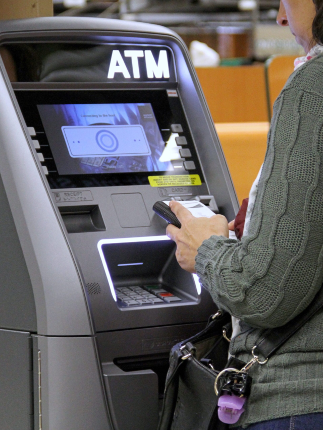 क्या आप जानते हैं ATM का पूरा नाम क्या है, कैसे हुआ इसका अविष्कार