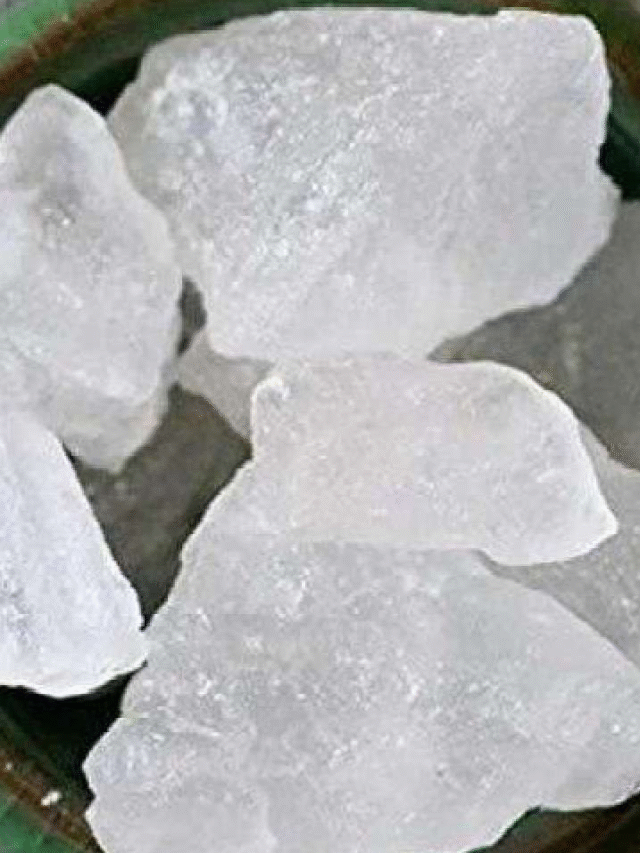 फिटकरी के पानी से नहाने के फायदें