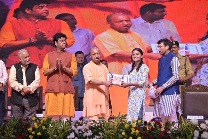 दीनदयाल उपाध्याय गोरखपुर विश्वविद्यालय में गोरखपुर पुस्तक महोत्सव