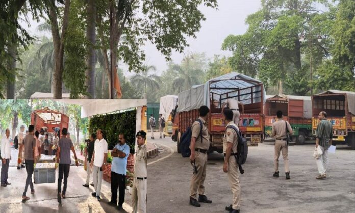 प्रश्र पत्र कड़ी सुरक्षा व्यवस्था के बीच जिला मुख्यालयों को रवाना